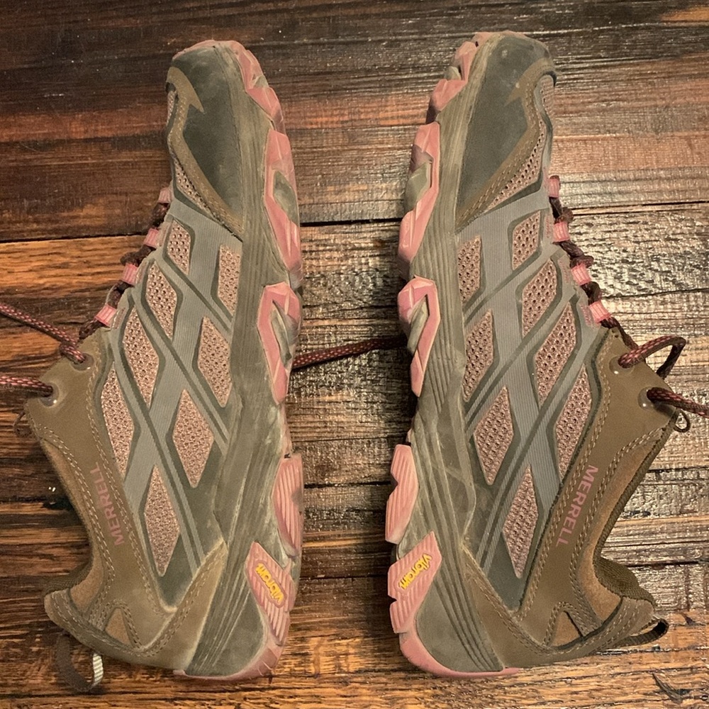 Merrell Boulder trail / hiking shoes, size 8 - Picture 4 of 5